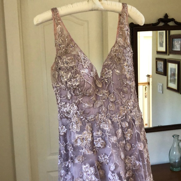 Formal wedding wear - Picture 5 of 8